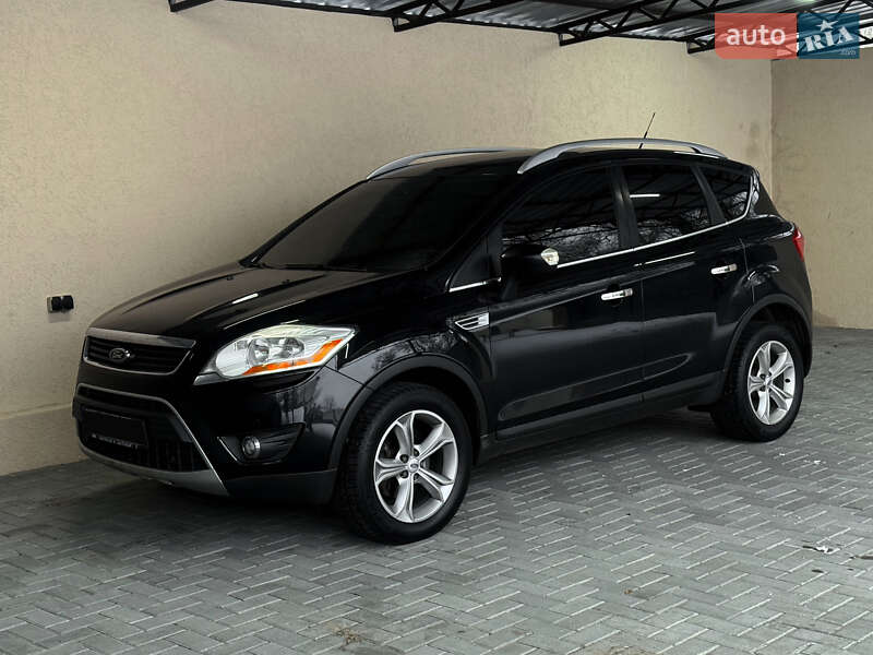 Позашляховик / Кросовер Ford Kuga 2012 в Дніпрі Позашляховик / Кросовер Ford Kuga 2012 в Дніпрі