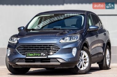 Позашляховик / Кросовер Ford Kuga 2020 в Львові