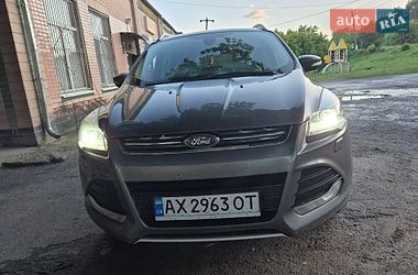 Внедорожник / Кроссовер Ford Kuga 2013 в Черкассах