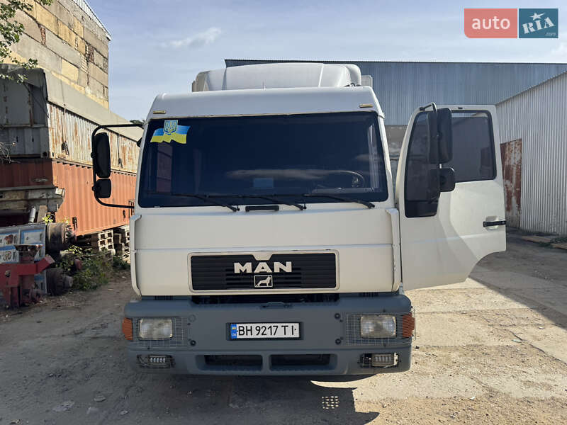 Грузовой фургон MAN L 2000 1996 в Луцке