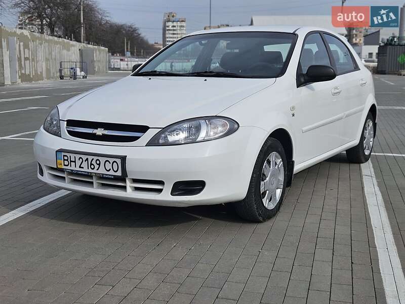 Хэтчбек Chevrolet Lacetti 2006 в Одессе Хэтчбек Chevrolet Lacetti 2006 в Одессе