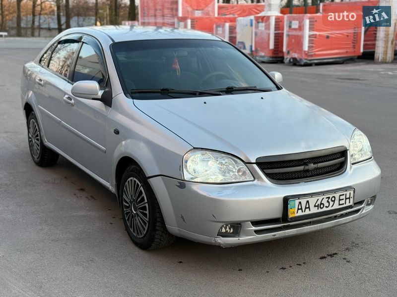 Седан Chevrolet Lacetti 2004 в Києві