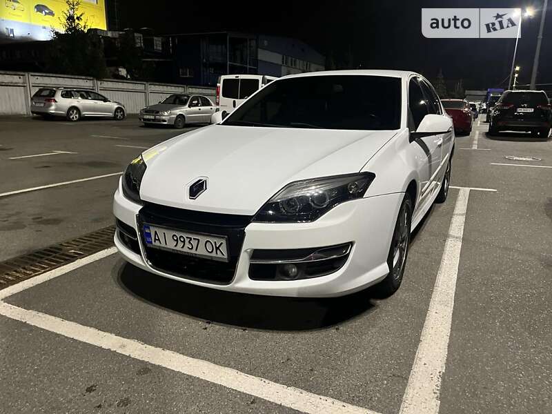 Лифтбек Renault Laguna 2011 в Обухове Лифтбек Renault Laguna 2011 в Обухове
