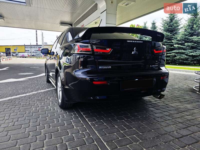 Седан Mitsubishi Lancer 2008 в Киеве