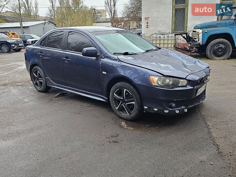 Седан Mitsubishi Lancer 2008 в Киеве