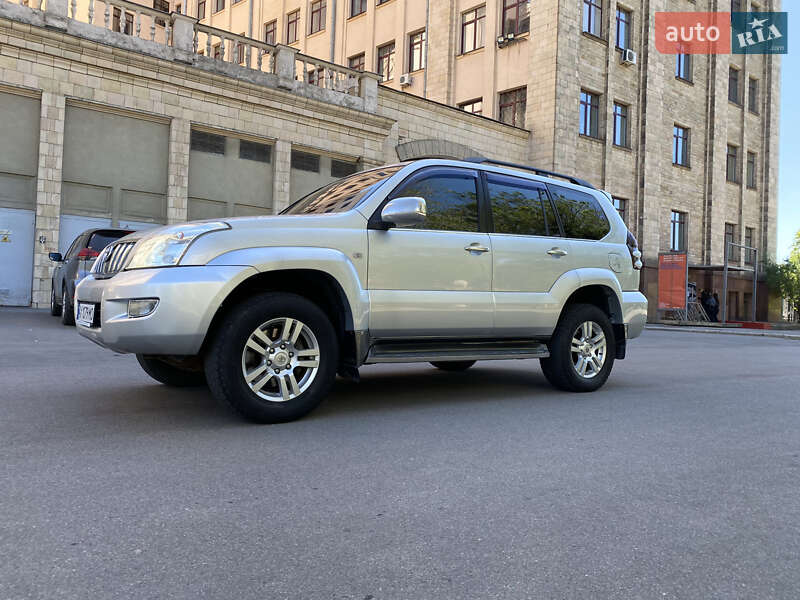 Позашляховик / Кросовер Toyota Land Cruiser Prado 2003 в Харкові Позашляховик / Кросовер Toyota Land Cruiser Prado 2003 в Харкові