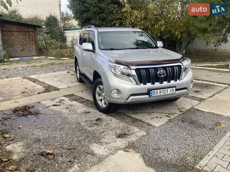 Внедорожник / Кроссовер Toyota Land Cruiser Prado 2016 в Хмельницком