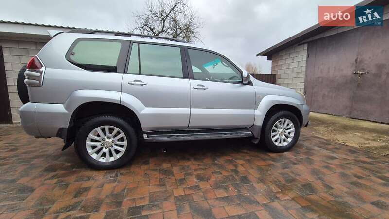 Позашляховик / Кросовер Toyota Land Cruiser Prado 2008 в Сарнах