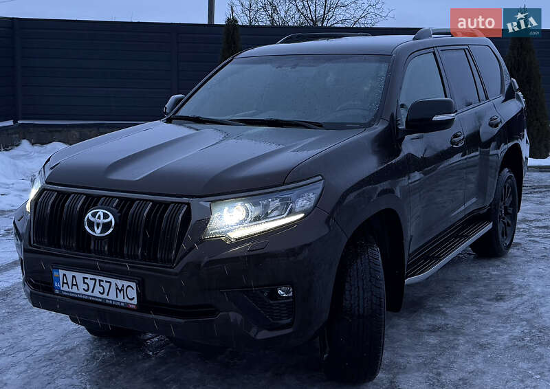 Позашляховик / Кросовер Toyota Land Cruiser Prado 2021 в Умані