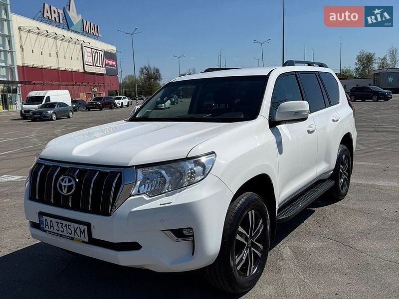 Внедорожник / Кроссовер Toyota Land Cruiser Prado 2019 в Киеве