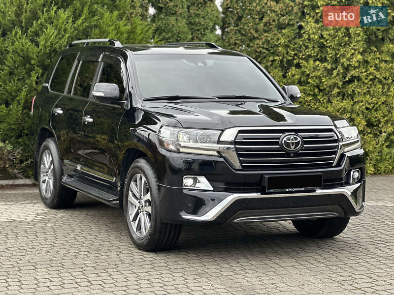 Позашляховик / Кросовер Toyota Land Cruiser 2017 в Львові