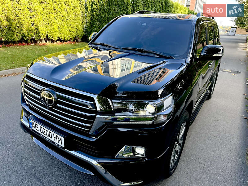 Внедорожник / Кроссовер Toyota Land Cruiser 2017 в Днепре