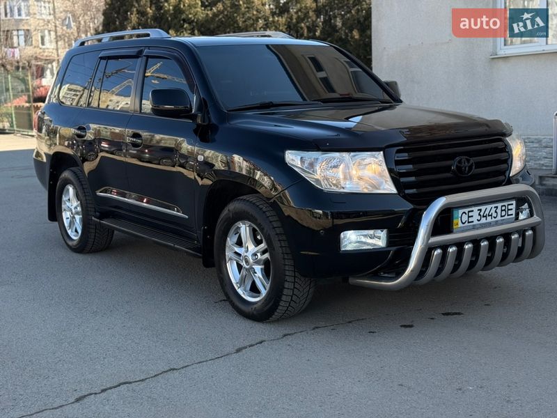 Внедорожник / Кроссовер Toyota Land Cruiser 2011 в Черновцах