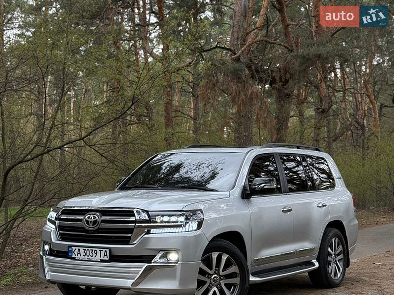 Внедорожник / Кроссовер Toyota Land Cruiser 2016 в Киеве