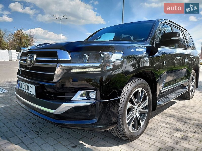 Позашляховик / Кросовер Toyota Land Cruiser 2020 в Івано-Франківську