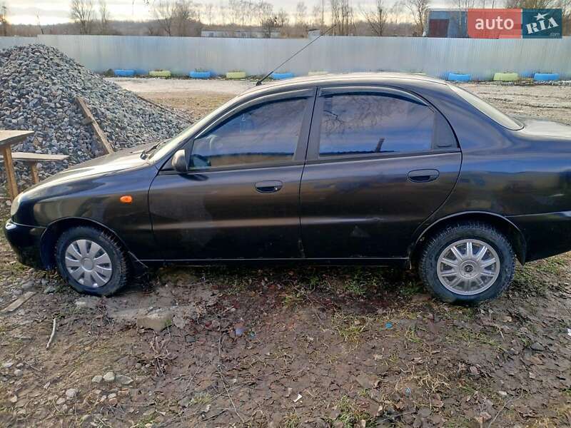 Седан Daewoo Lanos 2006 в Семеновке