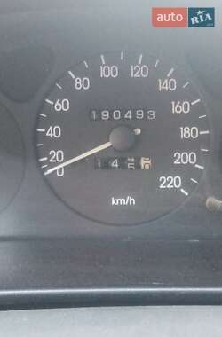 Седан Daewoo Lanos 2004 в Марганці Седан Daewoo Lanos 2004 в Марганці