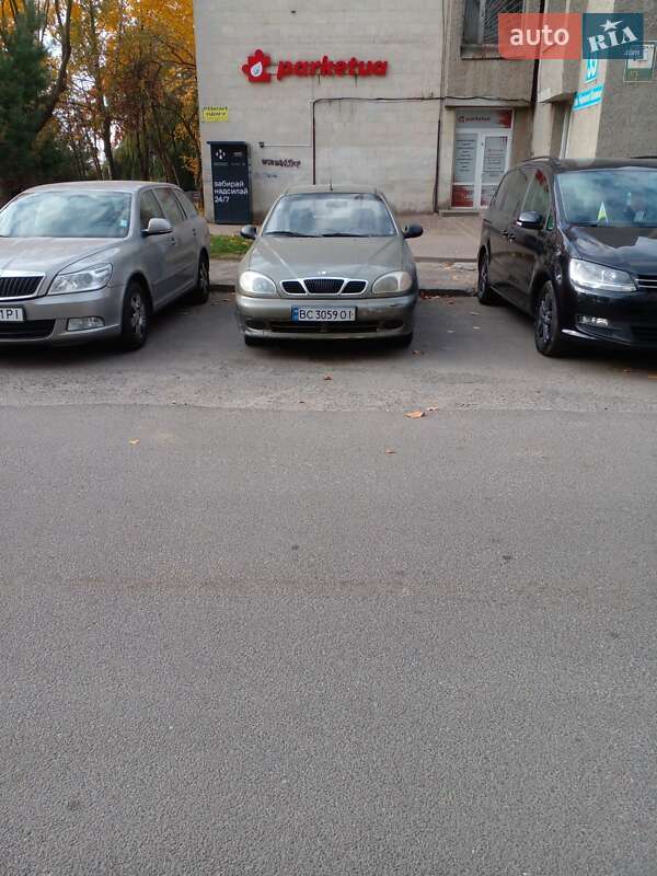 Седан Daewoo Lanos 2003 в Львове
