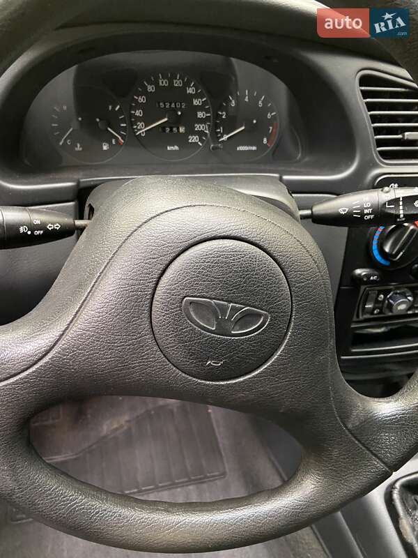 Седан Daewoo Lanos 2002 в Кривому Розі Седан Daewoo Lanos 2002 в Кривому Розі