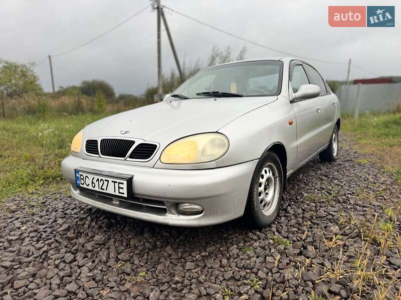 Седан Daewoo Lanos 1998 в Львове