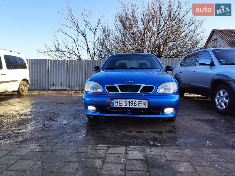 Седан Daewoo Lanos 2008 в Снигиревке