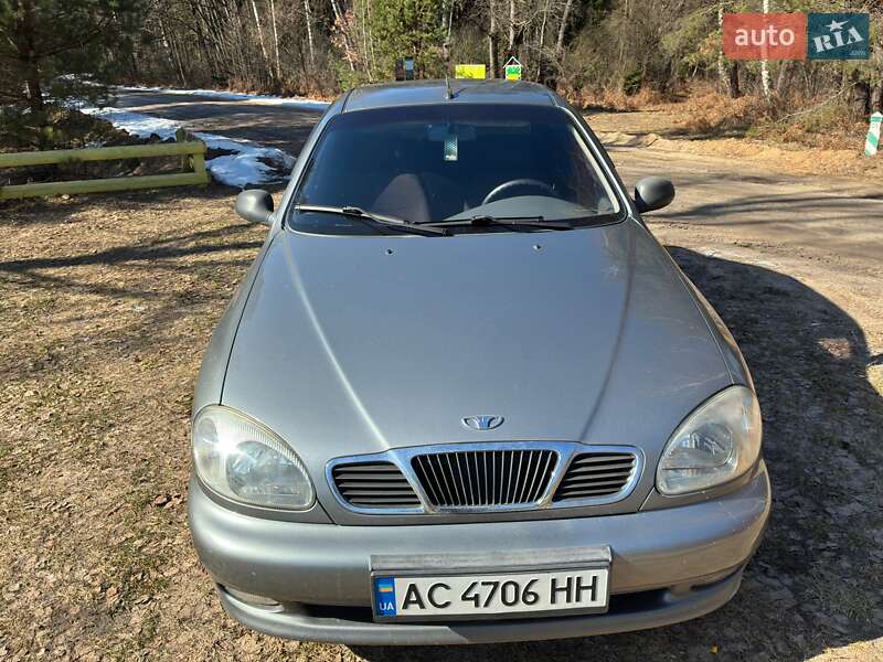 Седан ЗАЗ Lanos 2008 в Вараші