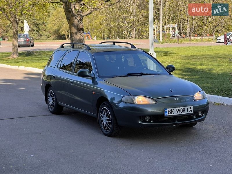 Универсал Hyundai Lantra 1996 в Ровно
