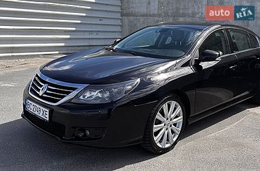 Седан Renault Latitude 2011 в Львові