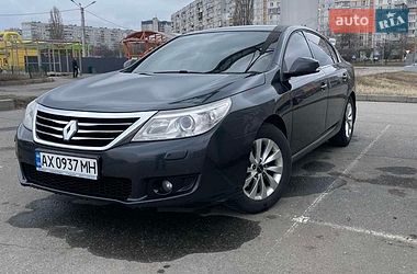Седан Renault Latitude 2011 в Славуте