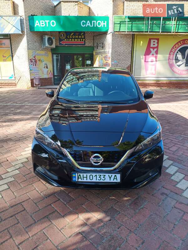 Хэтчбек Nissan Leaf 2018 в Славянске