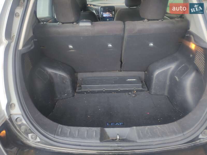 Хэтчбек Nissan Leaf 2015 в Одессе