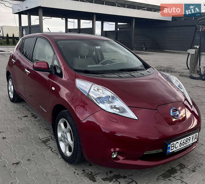 Хэтчбек Nissan Leaf 2012 в Львове