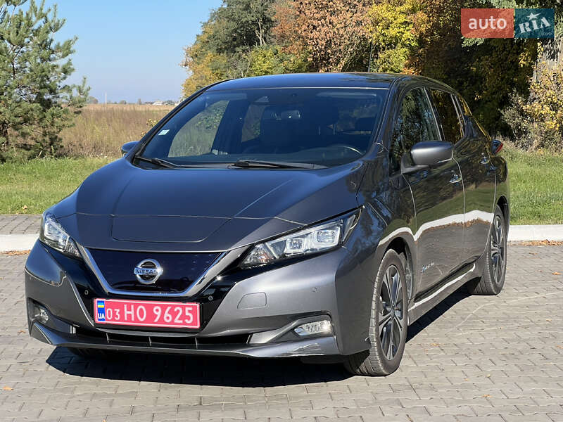 Хэтчбек Nissan Leaf 2018 в Луцке