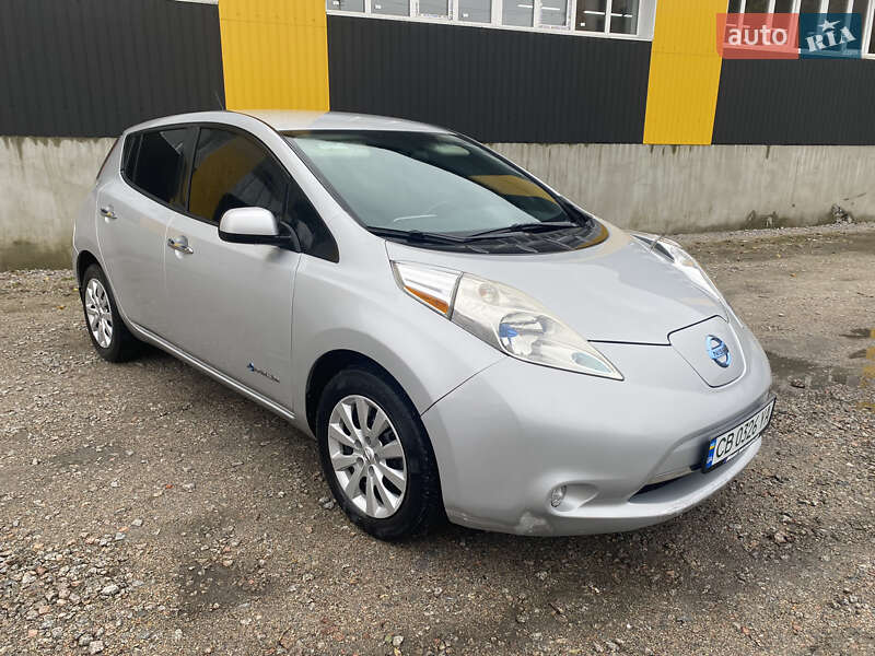 Хэтчбек Nissan Leaf 2013 в Нежине