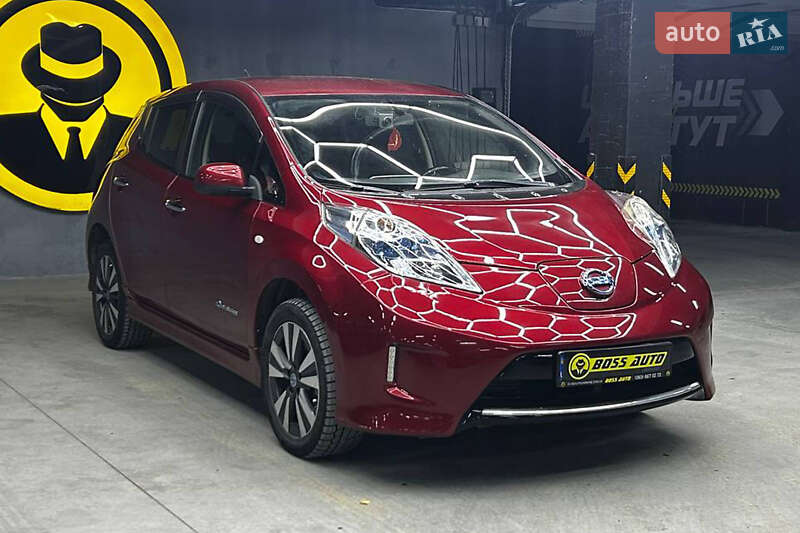 Хэтчбек Nissan Leaf 2014 в Черновцах