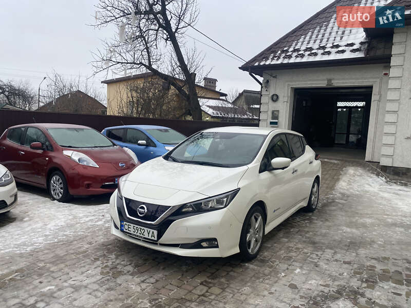 Хэтчбек Nissan Leaf 2018 в Черновцах Хэтчбек Nissan Leaf 2018 в Черновцах