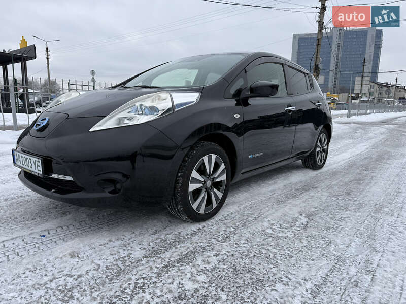 Хэтчбек Nissan Leaf 2017 в Киеве