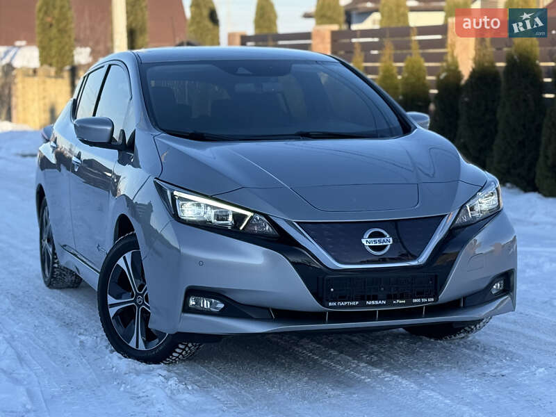 Хетчбек Nissan Leaf 2019 в Рівному Хетчбек Nissan Leaf 2019 в Рівному
