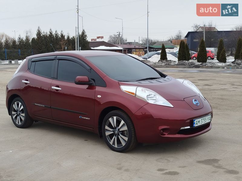 Хэтчбек Nissan Leaf 2016 в Житомире
