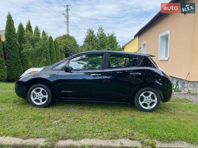 Хетчбек Nissan Leaf 2013 в Львові