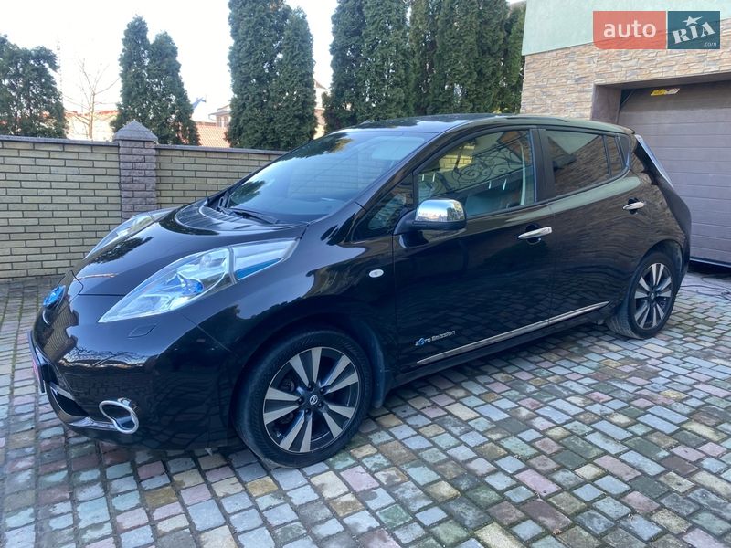 Хэтчбек Nissan Leaf 2014 в Черновцах