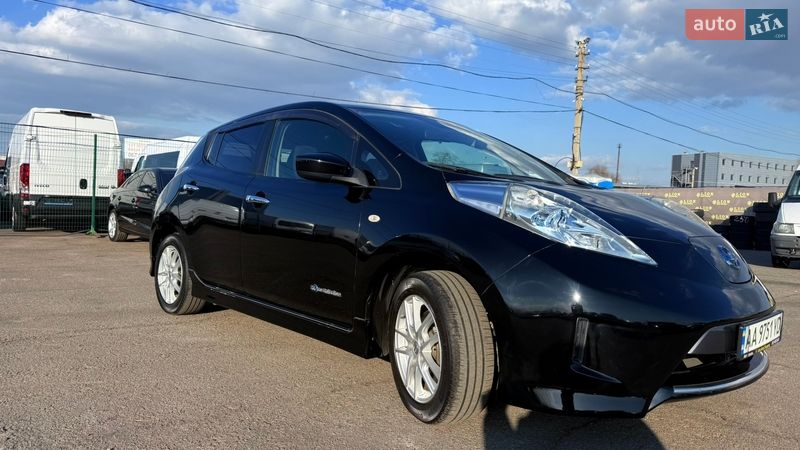 Хэтчбек Nissan Leaf 2017 в Киеве