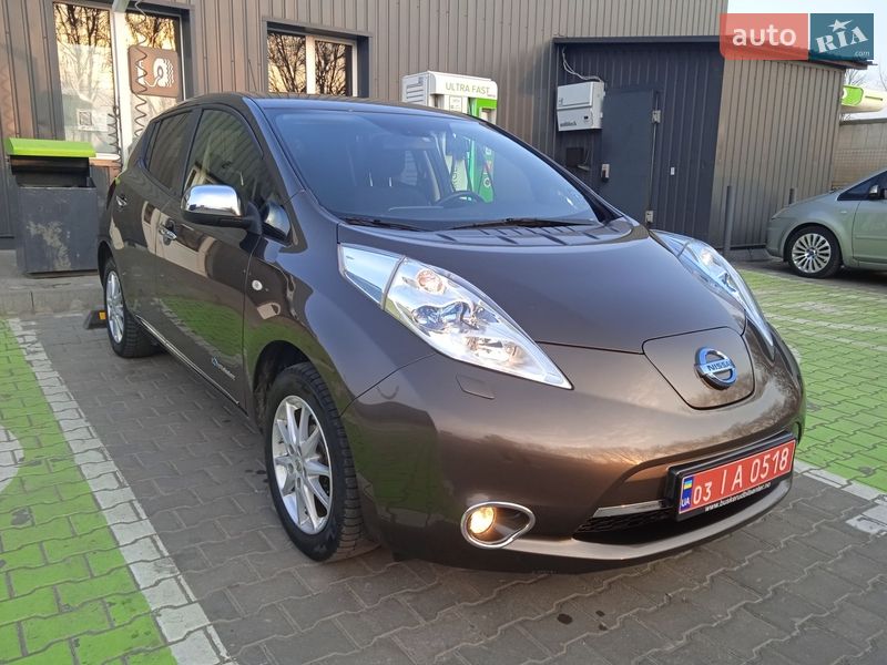 Хэтчбек Nissan Leaf 2016 в Ровно