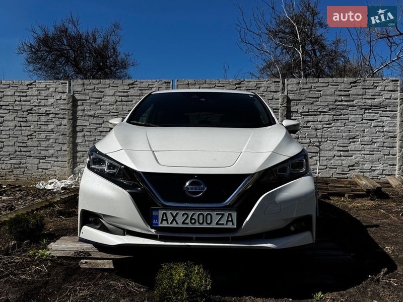 Хэтчбек Nissan Leaf 2021 в Харькове Хэтчбек Nissan Leaf 2021 в Харькове