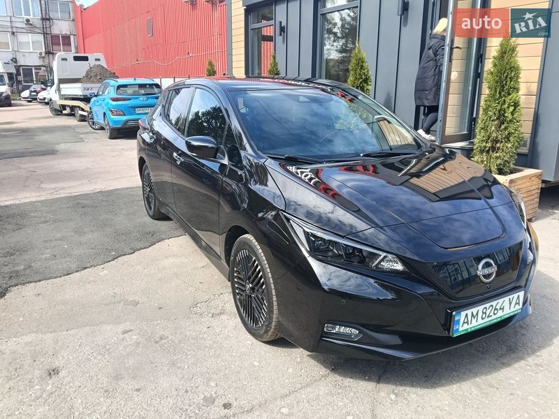 Хэтчбек Nissan Leaf 2022 в Полтаве