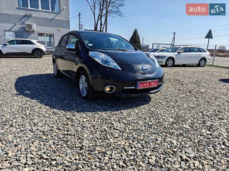 Хэтчбек Nissan Leaf 2013 в Ивано-Франковске Хэтчбек Nissan Leaf 2013 в Ивано-Франковске