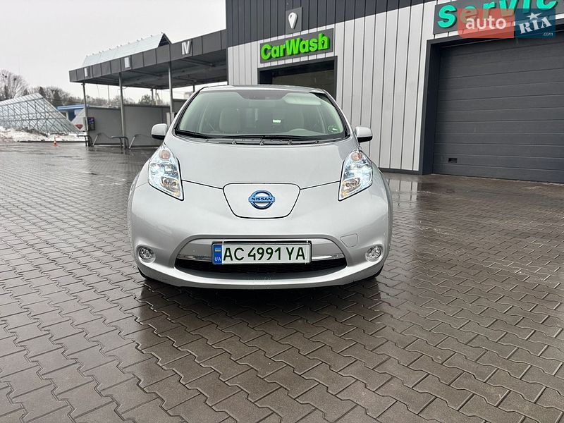 Хетчбек Nissan Leaf 2012 в Володимирі