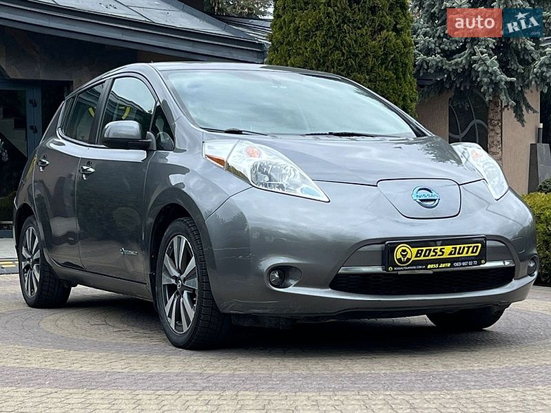 Хэтчбек Nissan Leaf 2016 в Львове