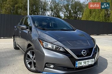 Хэтчбек Nissan Leaf 2022 в Ровно
