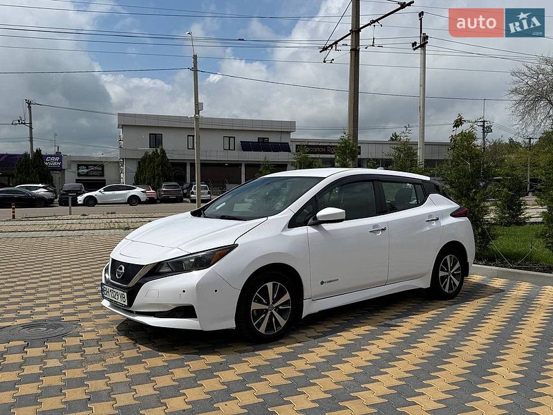 Хэтчбек Nissan Leaf 2019 в Одессе